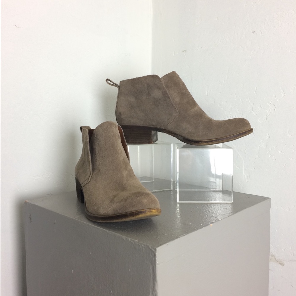 LUCKY BRAND grey Suede Booties 7.5